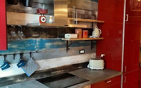 La Cabina